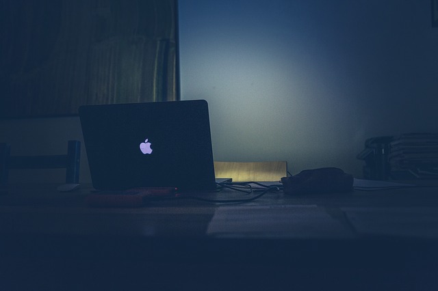 ¿Por qué quedarse hasta tarde en la oficina?